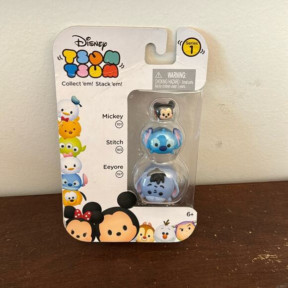 Disney | Tsum Tsum Series 1 NIB - Picture 1 of 3